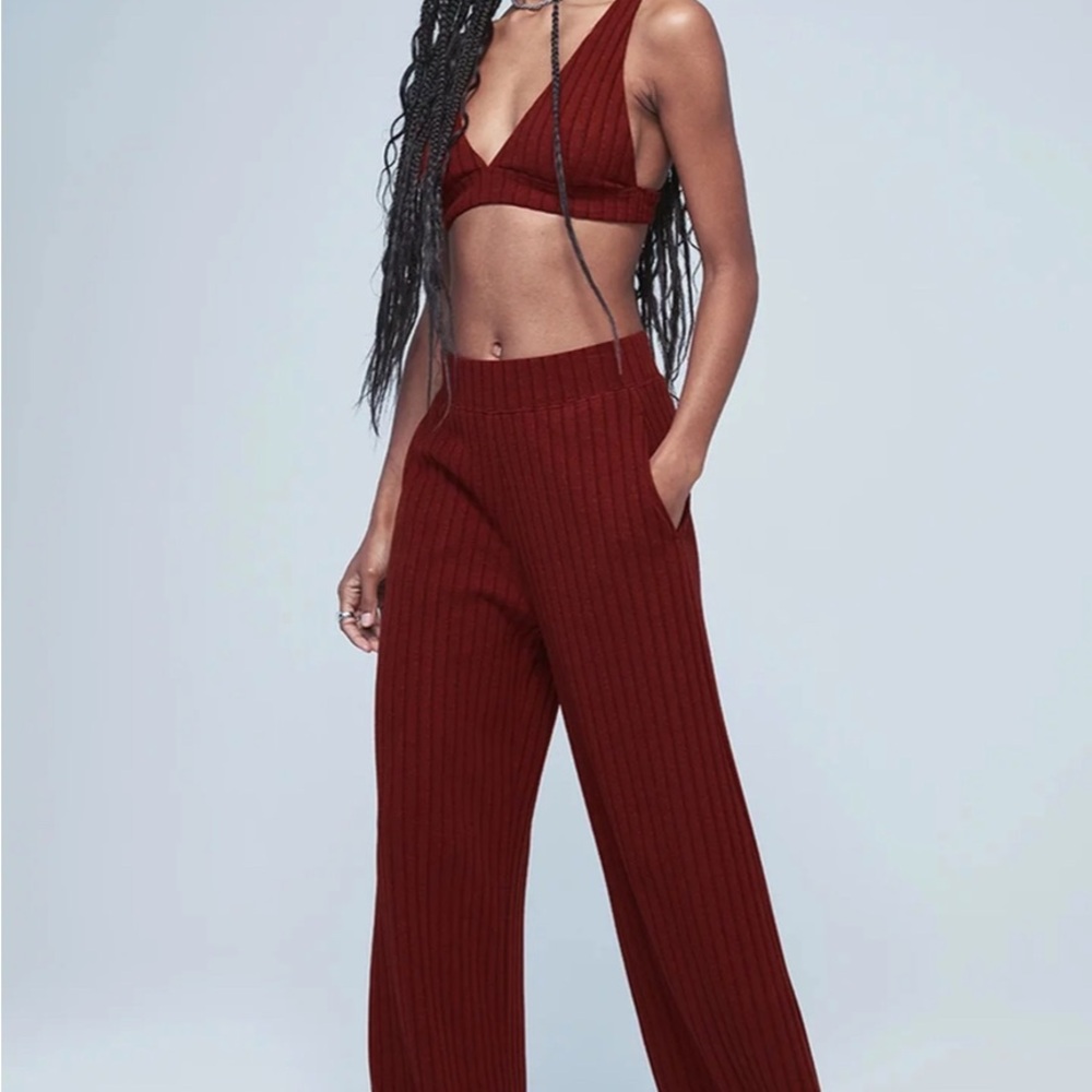 Alo Ribbed Take Comfort Wide Leg Pant and Bra small top, xs bottom Lounge set